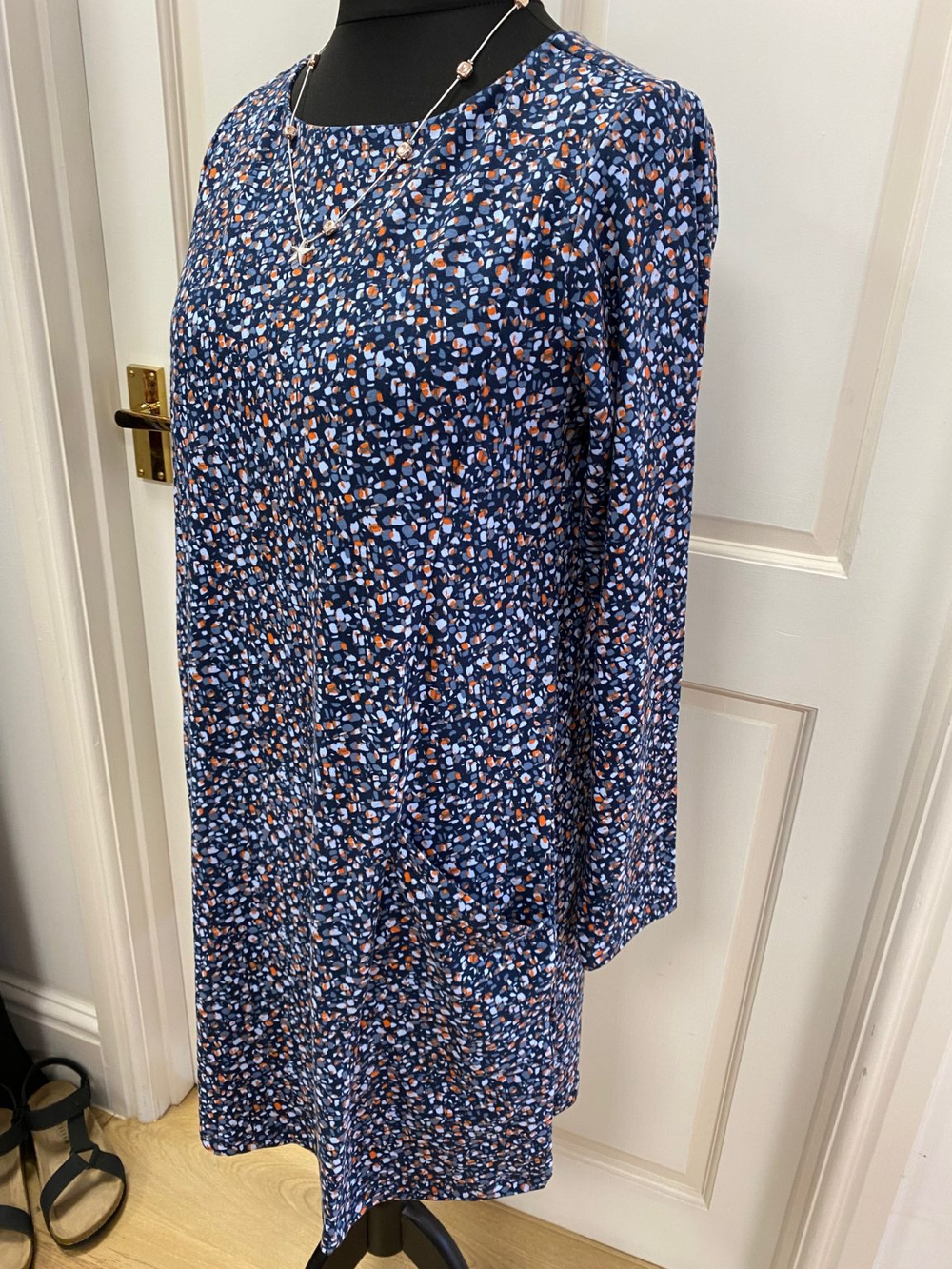 Helen Pocket Dress - Image 2