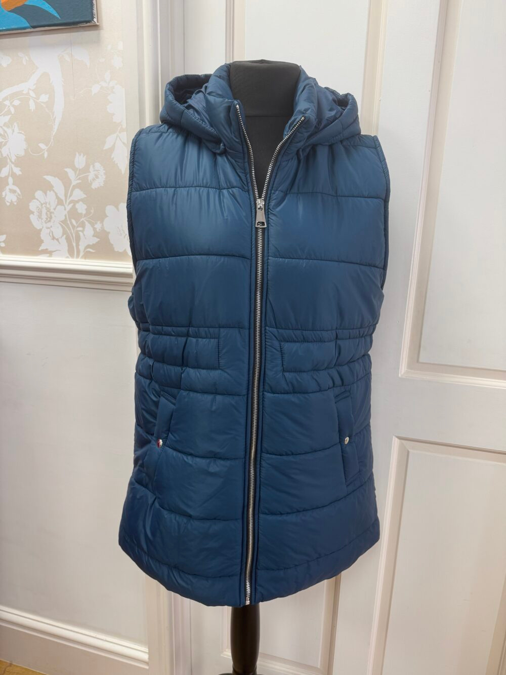 Hooded Pocket Puffer Gilet - Image 1