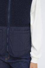 FRMikala WA 1 Boucle Waistcoat - Image 3