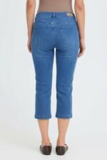 FRLuxe Elli CA 1 Capri Pants - Image 2