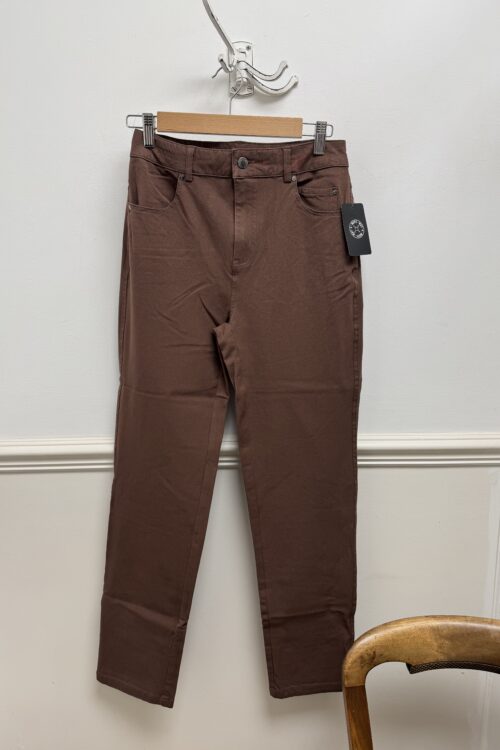 785T 4-Way Stretch Slim Straight Leg Trouser